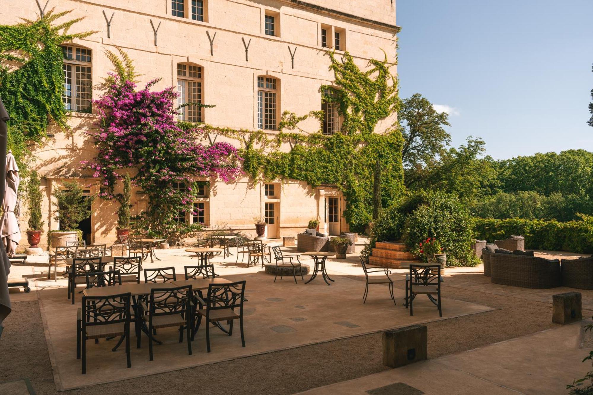 Chateau De Pondres Hotel