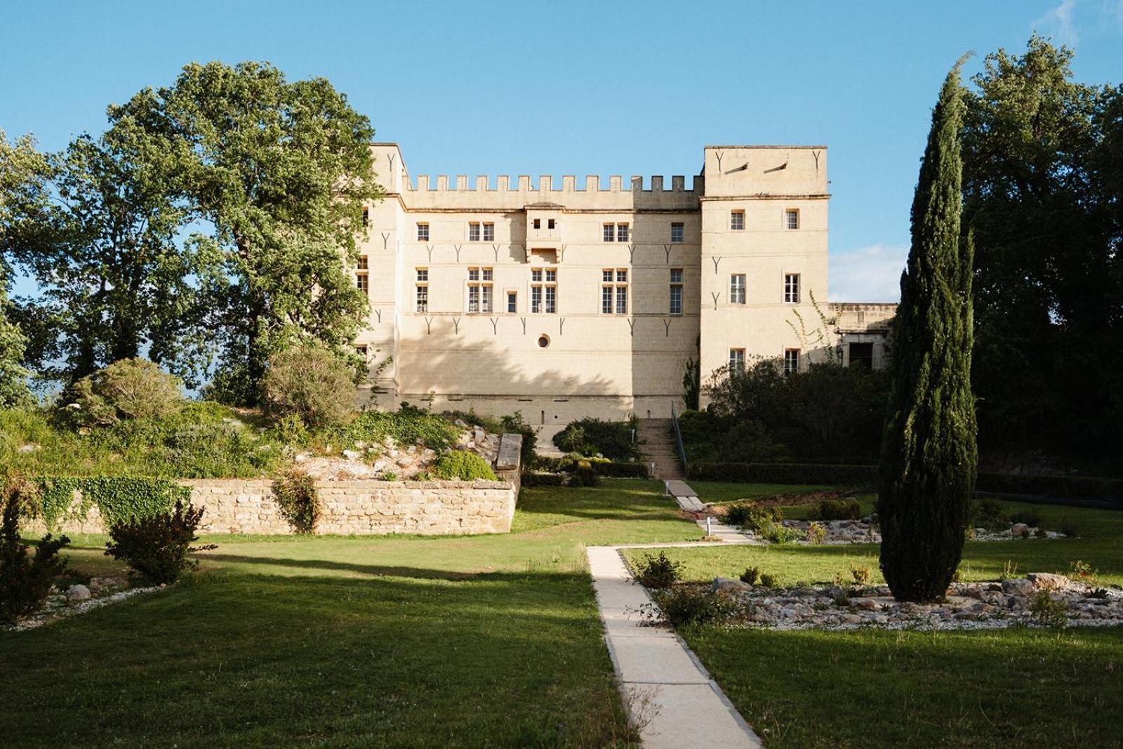 Chateau De Pondres Hotel 4*